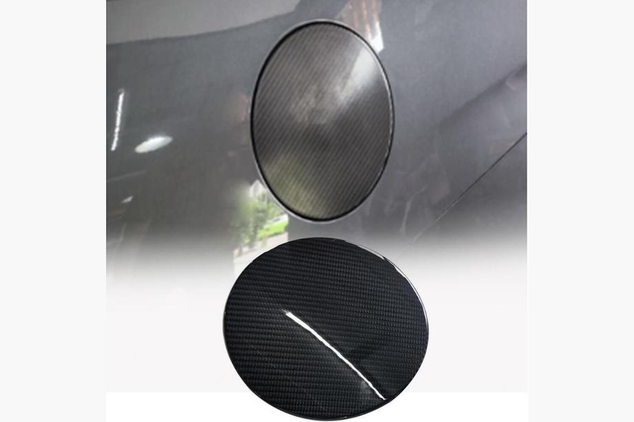 Ford Mustang 2024- рр. Накладка на люк бензобака Image