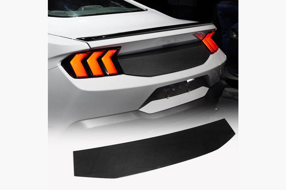 Ford Mustang 2024- рр. Накладка на кришку багажника (Карбон) Image