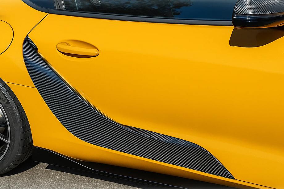 Toyota Supra 2019- рр. Накладки на двері (Карбон) Image