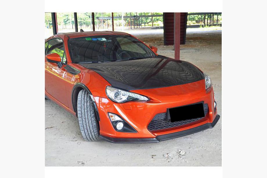 Toyota GT86 2011- рр. Накладка на передній бампер Lip V1 (Карбон) Фото 3