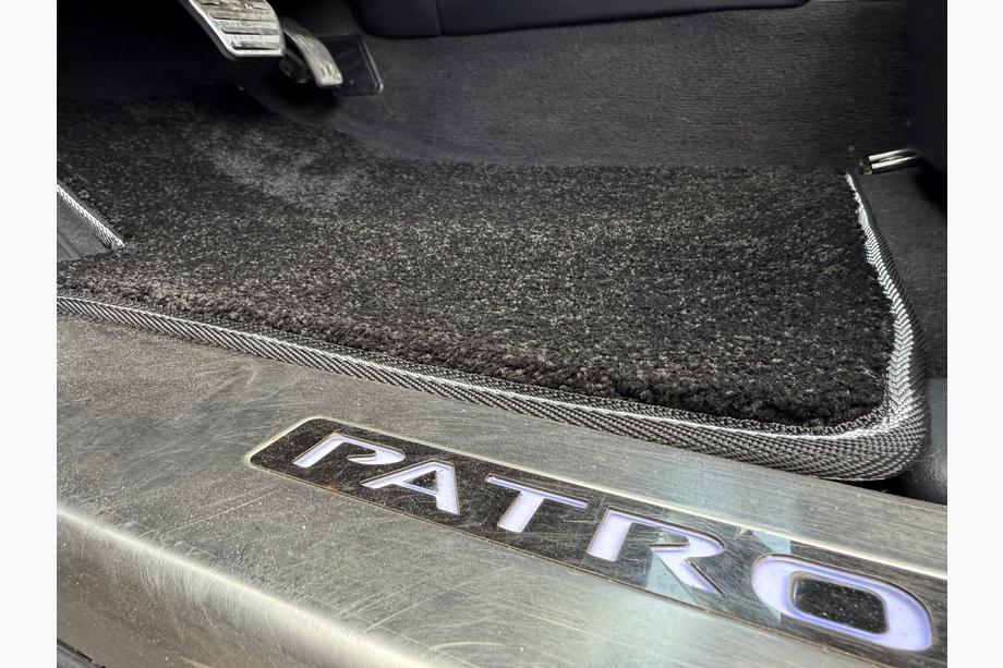 Nissan Patrol Y62 2010-2024 рр. Килимки текстильні Deluxe (3 ряди, чорний) Фото 7