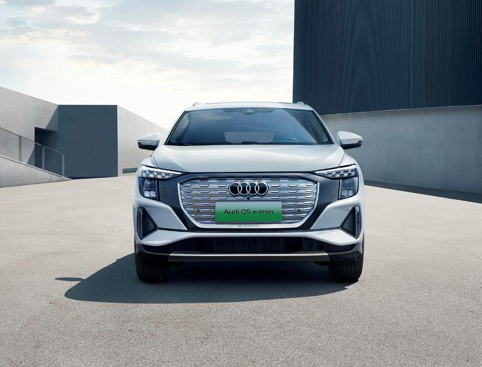 Audi Q5 e-tron: Огляд електричного кросовера