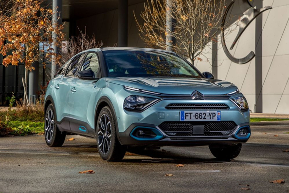 Citroen e-С4: Огляд електрохетчбека з акцентом на комфорт