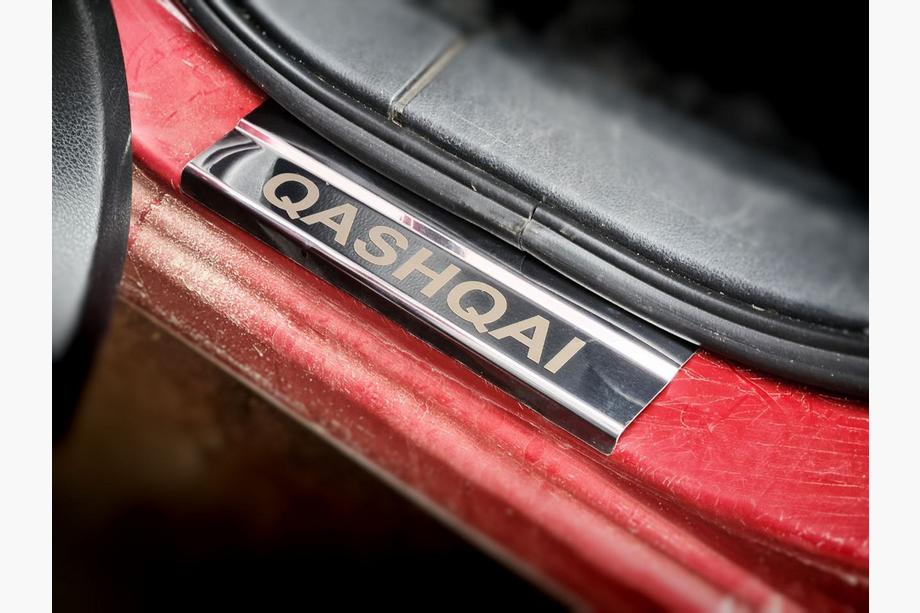 Nissan Qashqai 2010-2014 рр. Накладки на пороги (Carmos V1, 4 шт, нерж.) Фото 3