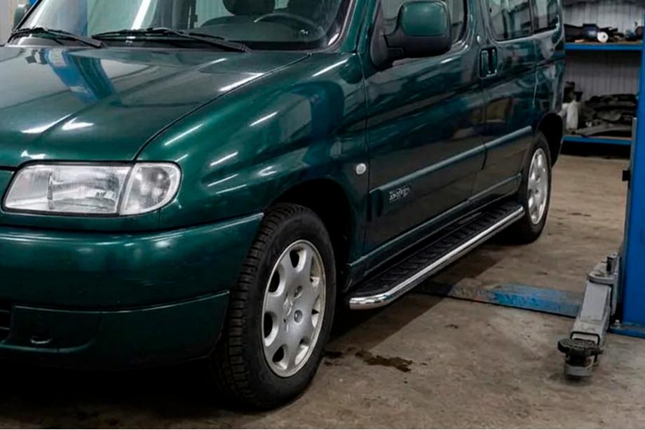 Peugeot Partner 1996-2008 рр. Бокові пороги Maydos V1 (2 шт., Алюміній ↗ нерж) Image