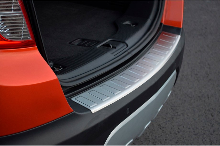 Chevrolet Trax 2012-2023 рр. Накладка на задній бампер OmsaLine (нерж) Image