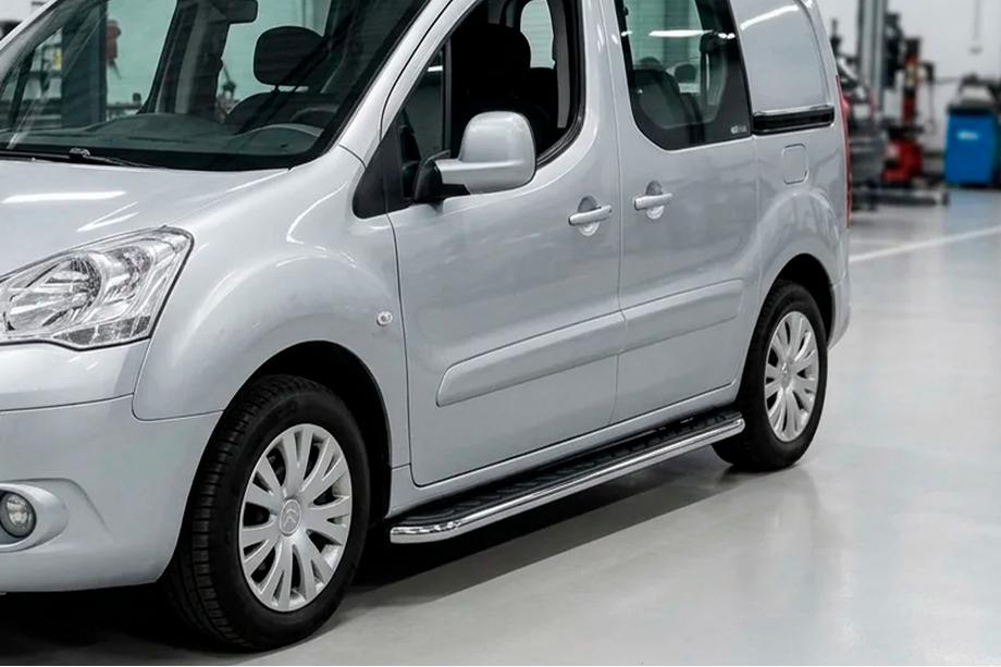 Peugeot Partner Tepee 2008-2018 рр. Бокові пороги Maydos V1 (2 шт., Алюміній ↗ нерж) Image