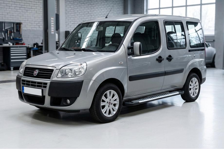 Fiat Doblo I 2005-2010 рр. Бокові пороги Line (2 шт., алюміній) Image