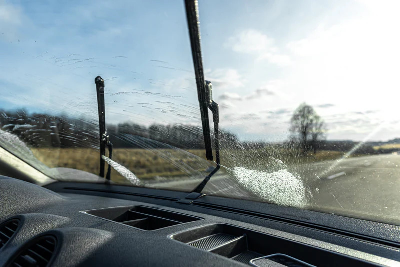 Чому скриплять двірники автомобіля і як це усунути?