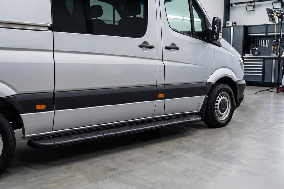 Volkswagen Crafter 2006-2016 рр. Бокові пороги Bosphorus Black (2 шт., алюміній) Long/ExtraLong Фото 1