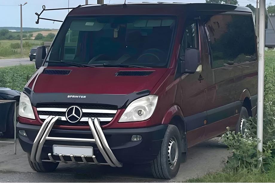 Mercedes Sprinter W906 2006-2018 рр. Кенгурятник F1-01M (2006-2013, нерж.) Фото 1
