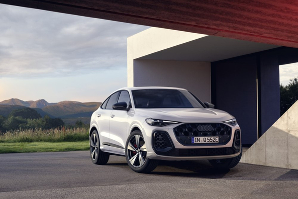 Audi Q5 Sportback 2025: Огляд стильного крос-купе Фото 1