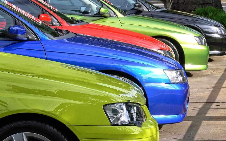 На що впливає колір автомобіля