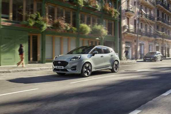 Огляд Ford Puma 2025: Оновлений стиль і динаміка
