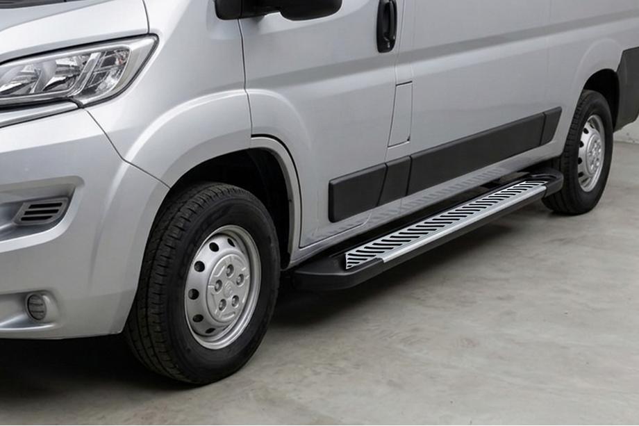 Citroen Jumper 2007-2025 рр. Бокові пороги Line (2 шт., Алюміній) Image