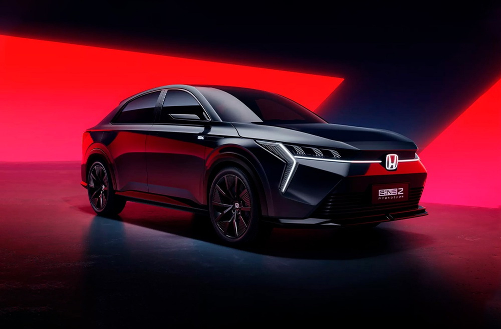 Огляд Honda e:NS2: Сучасний електричний кросовер