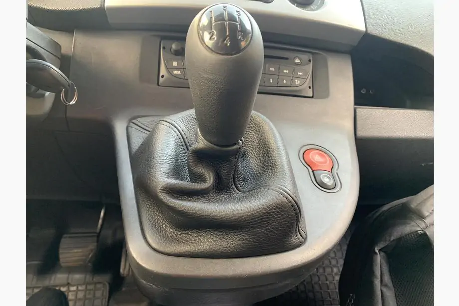 Renault Kangoo 2008-2020 рр. Чохол КПП (шкіра) (чорний)