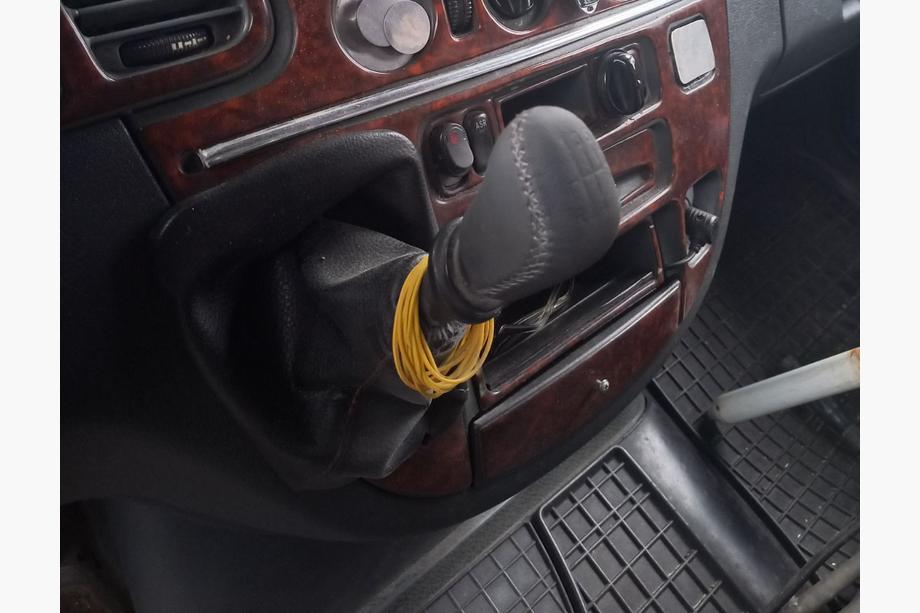 Mercedes Sprinter W901/902/903/904/905 1995-2006 рр. Ручка КПП (шкіра) Image