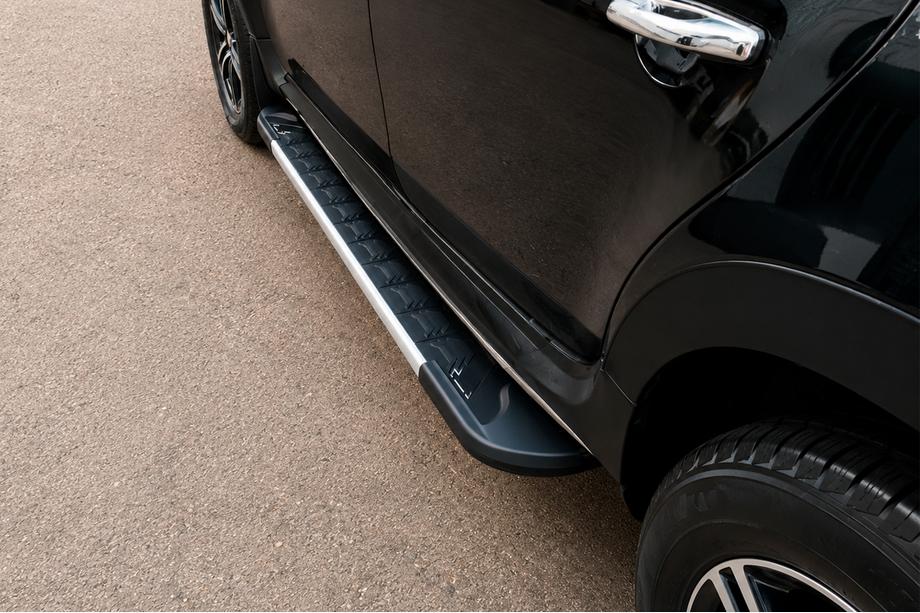 Dacia Duster 2008-2018 рр. Бокові пороги RedLine V1 (2 шт., Алюміній) Image