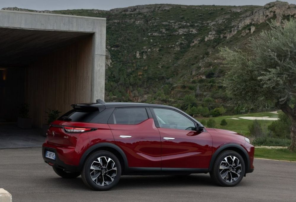 Огляд DS 3 E-Tense: Технічні характеристики, комплектація, фото