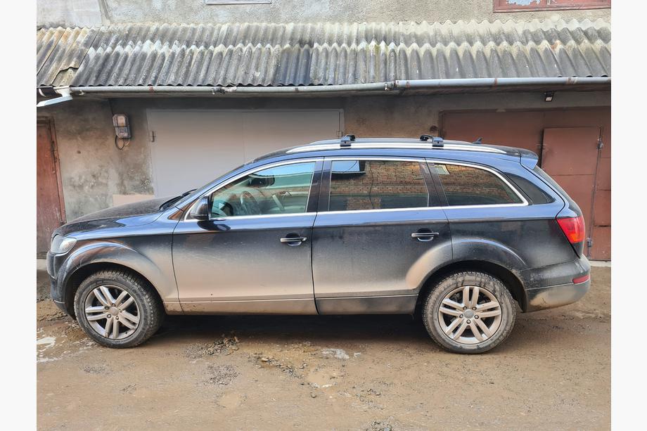 Audi Q7 2005-2015 рр. Багажник (поперечини) на інтегровані рейлінги під ключ WingCarrier V2 (2 шт) Чорний Фото 2