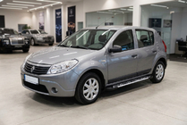 Dacia Sandero 2007-2013 рр. Бокові пороги Sunrise (2 шт., Алюміній) фото 1