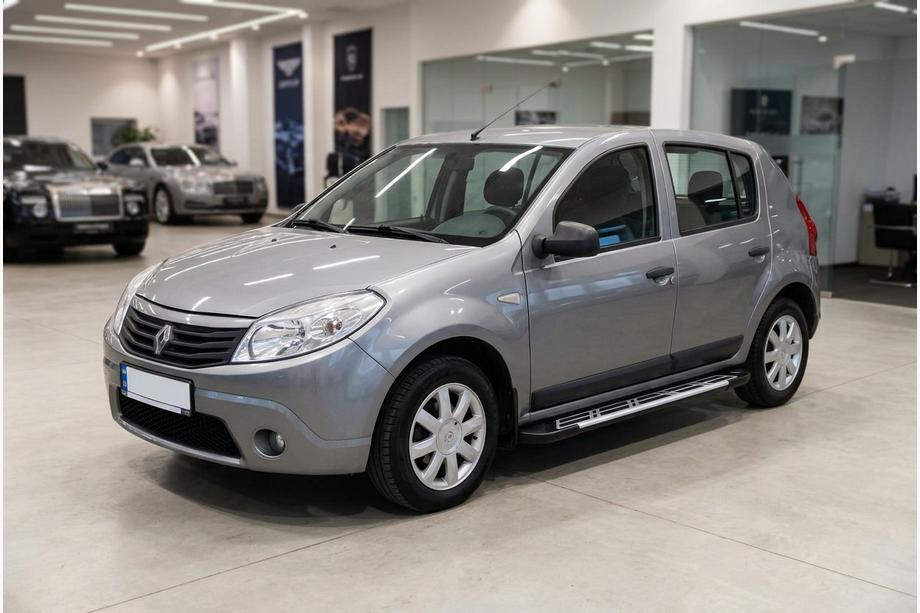 Dacia Sandero 2007-2013 рр. Бокові пороги Sunrise (2 шт., Алюміній) Image