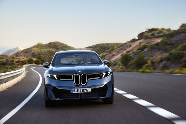 Огляд нового BMW iX3 2026: Електрична ера Neue Klasse Фото 2