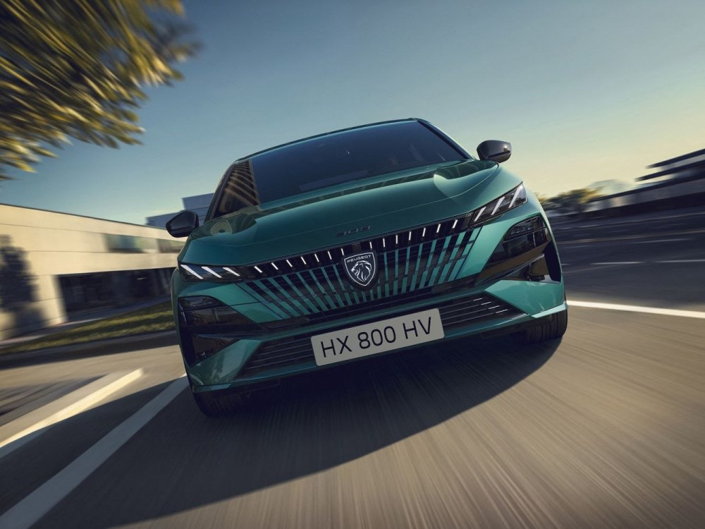 Огляд хетчбека Peugeot 308 2025: Рестайлінг третього покоління