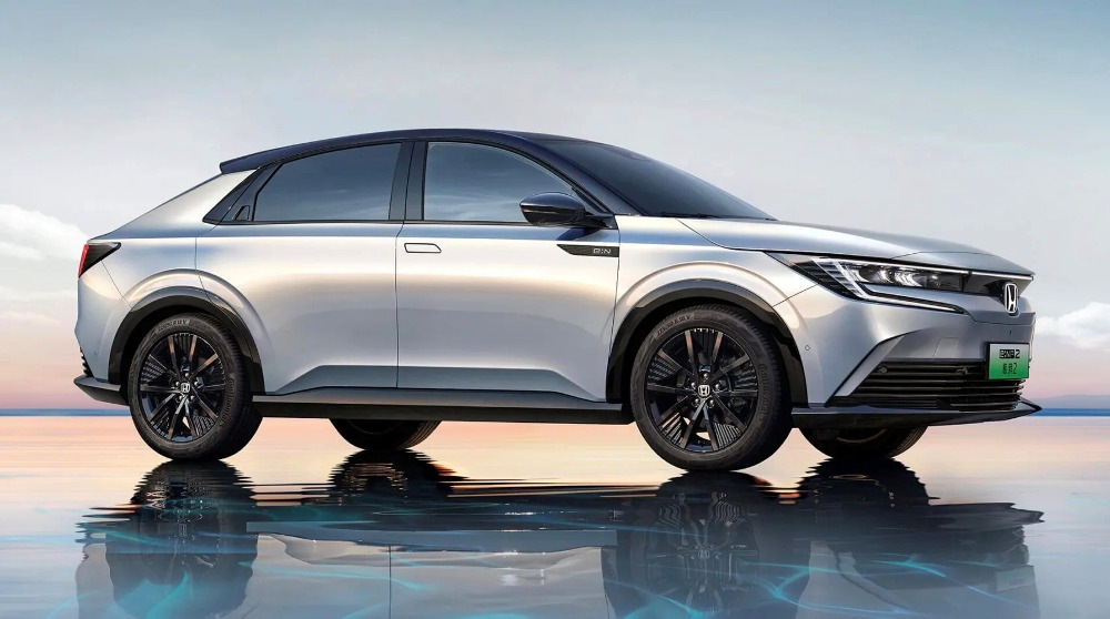 Огляд електричного кросовера Honda e:NP2
