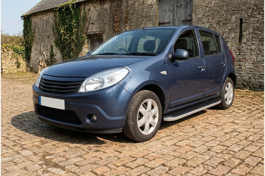 Dacia Sandero 2007-2013 рр. Бокові пороги Tayga (2 шт., Алюміній) Image