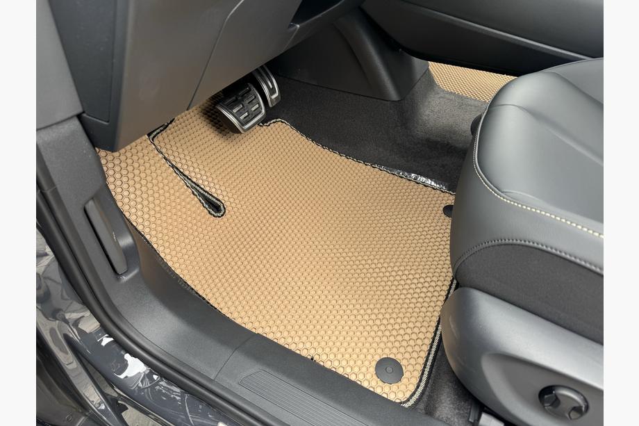 Volkswagen ID. UNYX 2024- рр. Гумові килимки Carsuit (Бежевий) Image