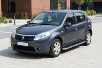 Renault Sandero 2007-2013 рр. Бокові пороги Maydos V1 (2 шт., Алюміній ↗ нерж) фото 1