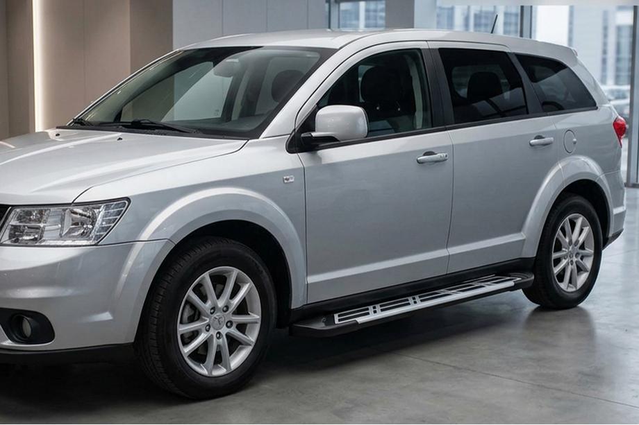 Fiat Freemont 2011-2016 рр. Бокові пороги Sunrise (2 шт., Алюміній) Image