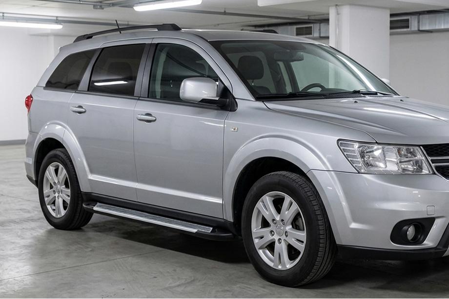 Fiat Freemont 2011-2016 рр. Бокові пороги Line (2 шт., Алюміній) Image