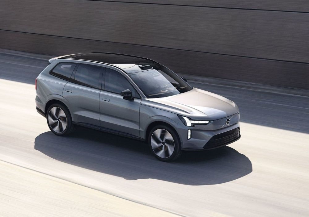 Огляд Volvo EX90: Електричний флагман скандинавської інженерії