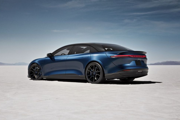 Огляд Lucid Air Touring: Розкіш та інновації в кожній деталі Фото 4