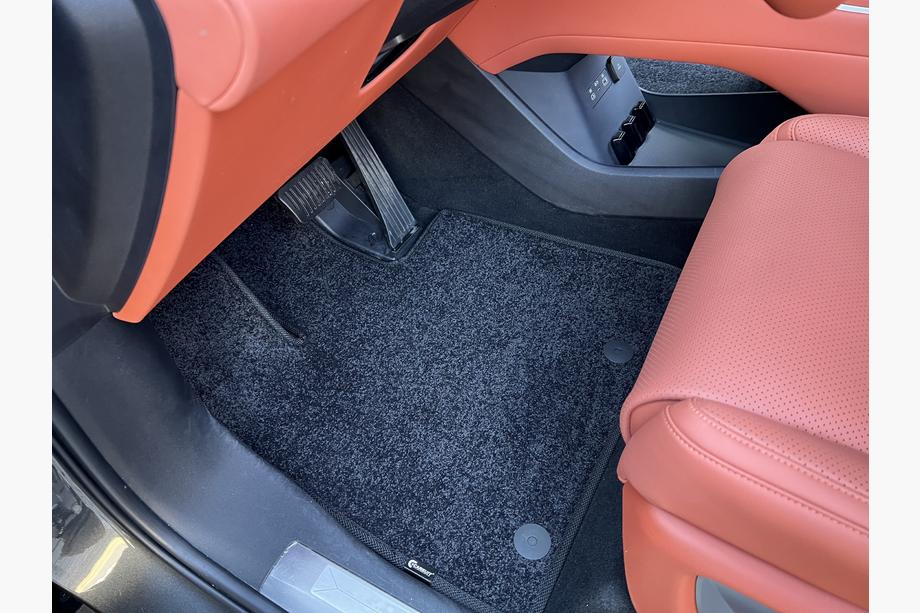 BYD Tang 2025- рр. Килимки текстильні Premium (2 ряди, Чорний) Image