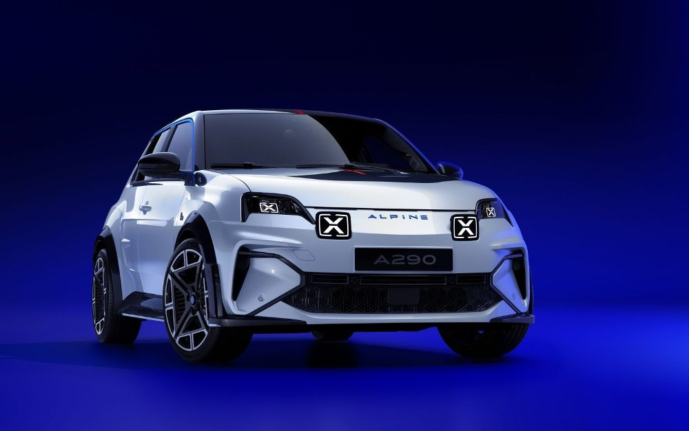 Огляд електричного хетчбека Alpine A290