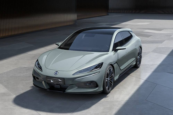 Огляд моделі Denza Z9 GT: флагманський електричний шутінг-брейк