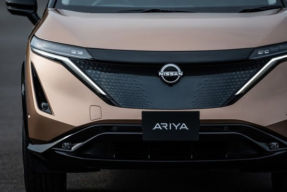 Nissan Ariya Performance: Електричний кросовер з динамікою e-4ORCE Фото 5