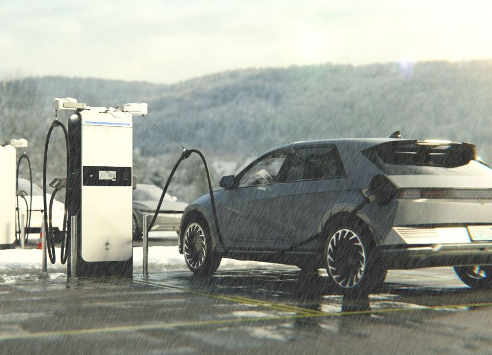 Експлуатація електромобіля в дощову погоду: Безпека та нюанси водіння