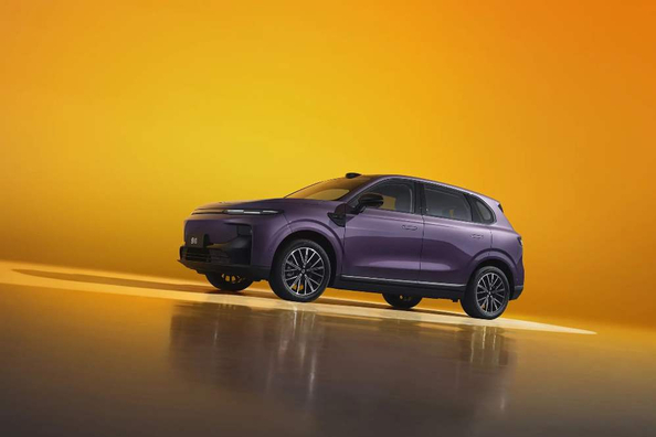 Огляд Leapmotor B10: Компактний електрокросовер з преміум-технологіями Фото 3