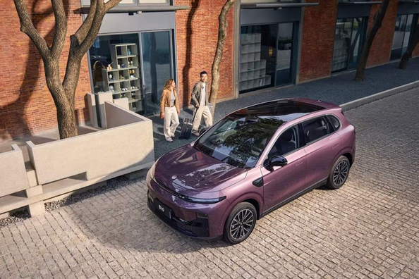 Огляд Leapmotor B10: Компактний електрокросовер з преміум-технологіями Фото 1