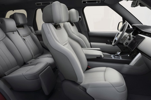Огляд Range Rover SV P530: Вершина розкоші та потужності Фото 6