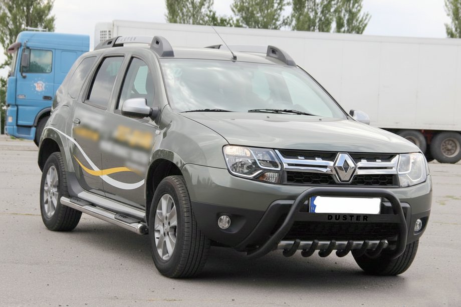 Renault Duster 2008-2017 рр. Кенгурятник з написом WT004 Black (нерж.) Фото 2