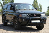 Mitsubishi Pajero Sport 1996-2007 рр. Кенгурятник WT003 Black (нерж) фото 1