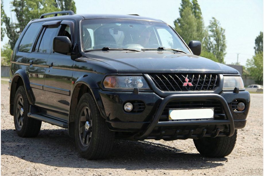 Mitsubishi Pajero Sport 1996-2007 рр. Кенгурятник WT003 Black (нерж) Фото 1