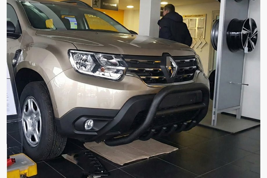 Renault Duster 2018-2024 рр. Кенгурятник без напису WT003 Black (нерж.) Фото 8