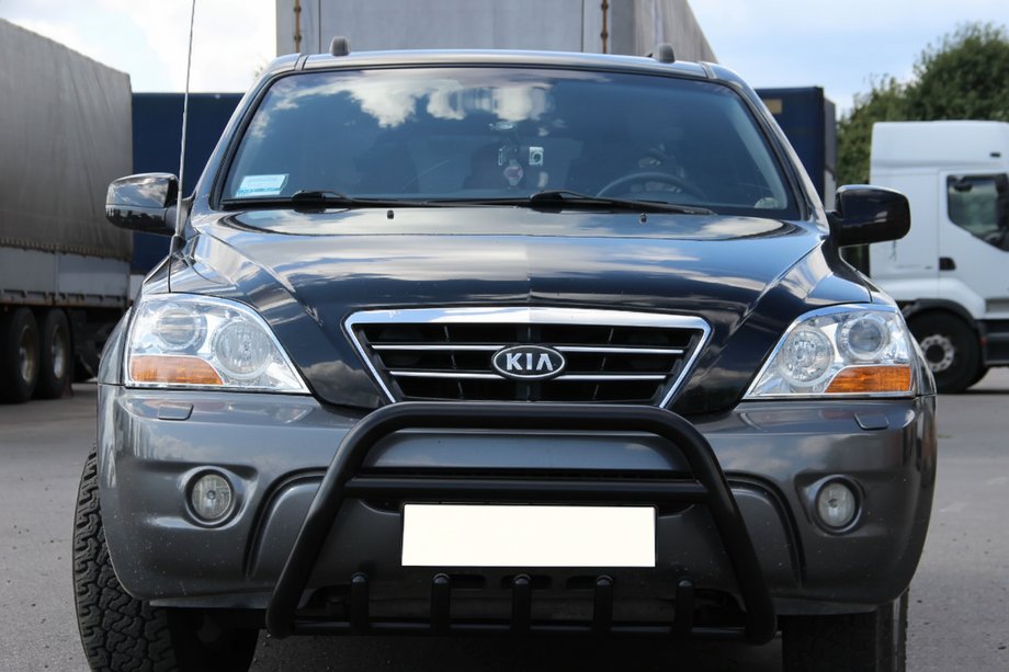 Kia Sorento I BL 2002-2009 рр. Кенгурятник WT003 Black-2 (нерж.) Фото 3
